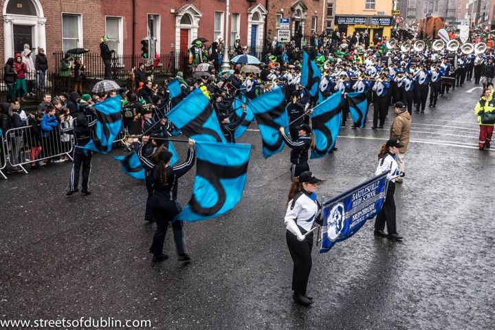 Bartlesville color guard and banner, Dublin 2013
